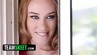 Sofia Reyez Và Chloe Scott Trong Một Bộ Sưu Tập Đa Chủng Tộc Nóng Bỏng